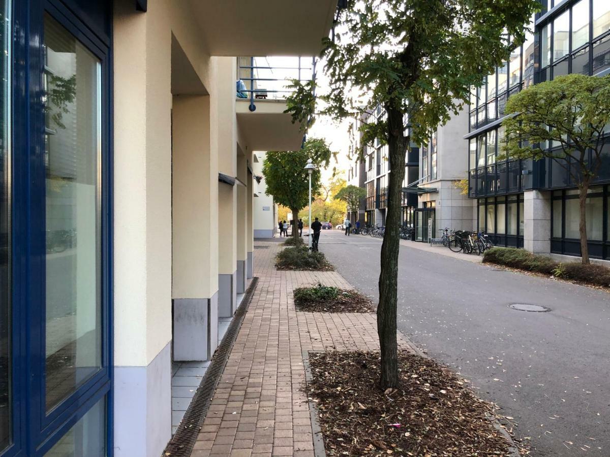 Sonnige Im Zentrum Mit Terrasse U Tiefgarage - Netflix - Prime - Apartment Leipzig
